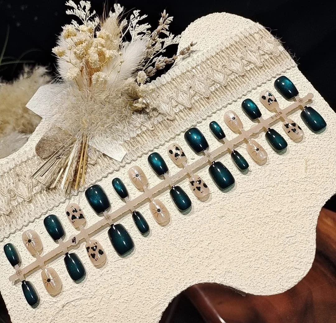 Σκούρα Πράσινα Τεχνητά Νύχια Cat Eye Κοντό Σχήμα Ballerina