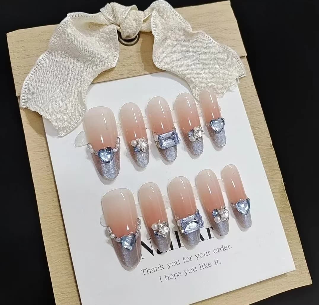 Μπλε Amber Cat Eye Τεχνητά Νύχια French Tip με Στρας Μακρύ Οβάλ