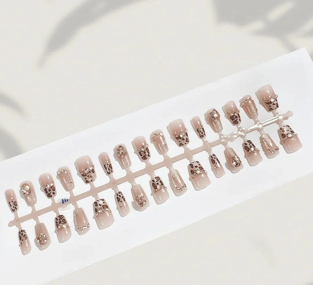 Τεχνητά Νύχια Leopard Print με Στρας και Γκλίτερ