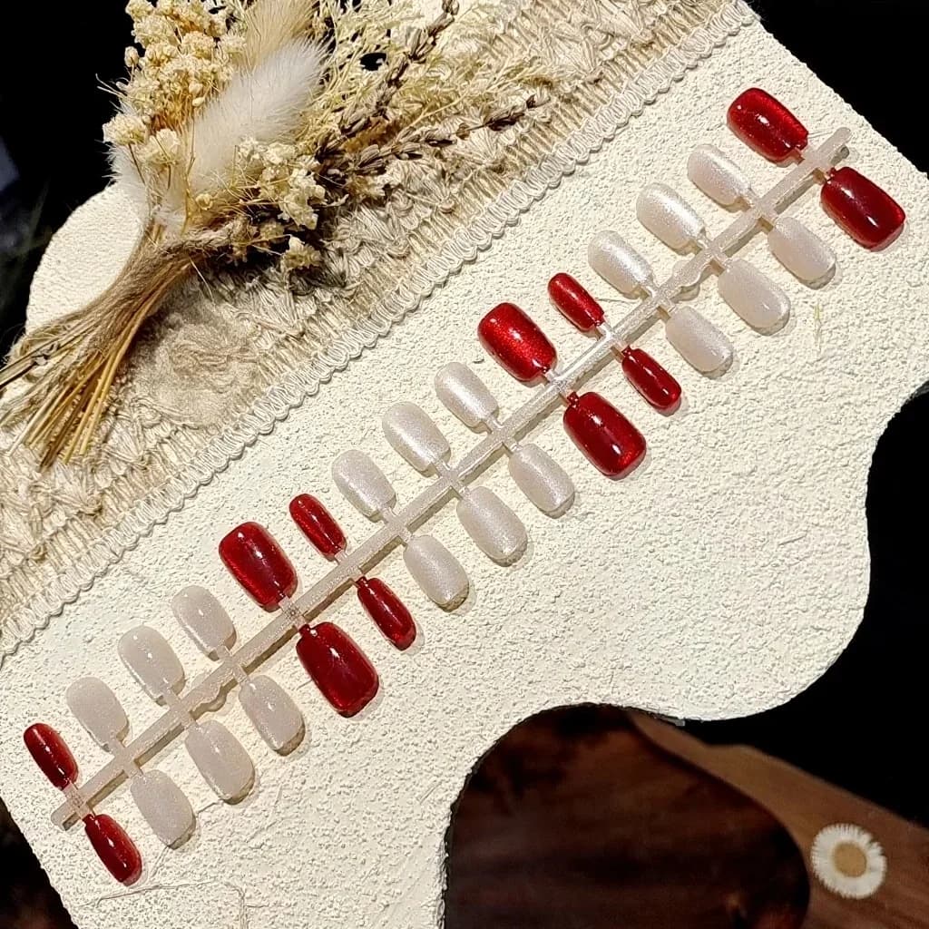 Τεχνητά Νύχια Press-On Cinnabar Floral Cat Eye με Γυάλινες Χάντρες
