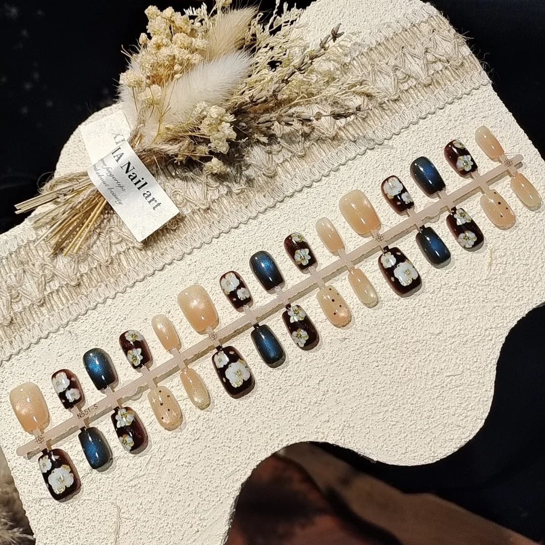 Τεχνητά Νύχια Cat Eye με Γυάλινες Χάντρες, Φθινοπωρινό Στυλ