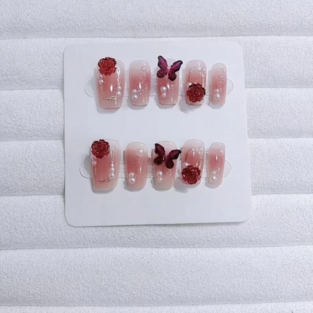 Τεχνητά Νύχια Κοντά Σχήμα Coffin Plum Blush Gradient με Floral Σχέδιο 10 Τεμάχια