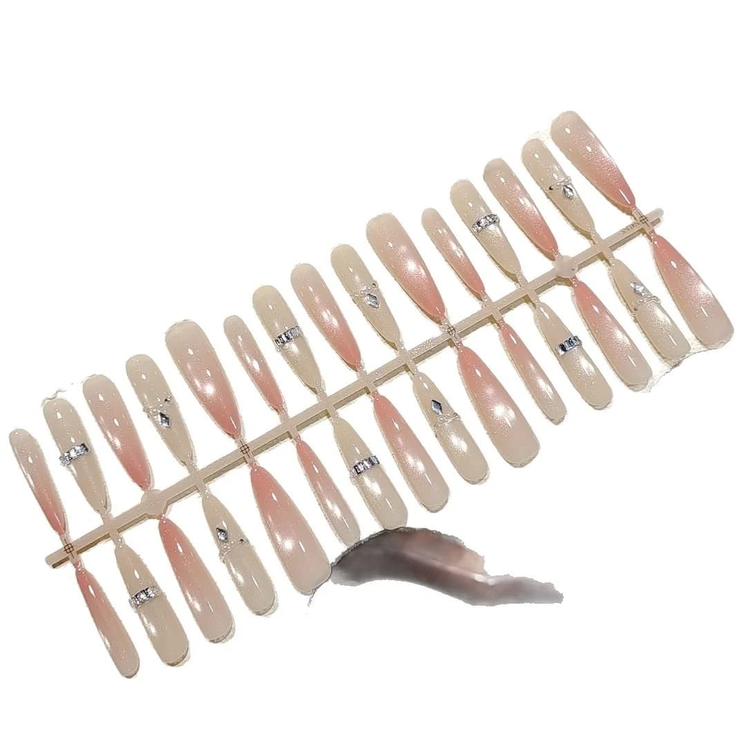 Ροζ Τεχνητά Νύχια Cat Eye Soft Glow Σχήμα Stiletto