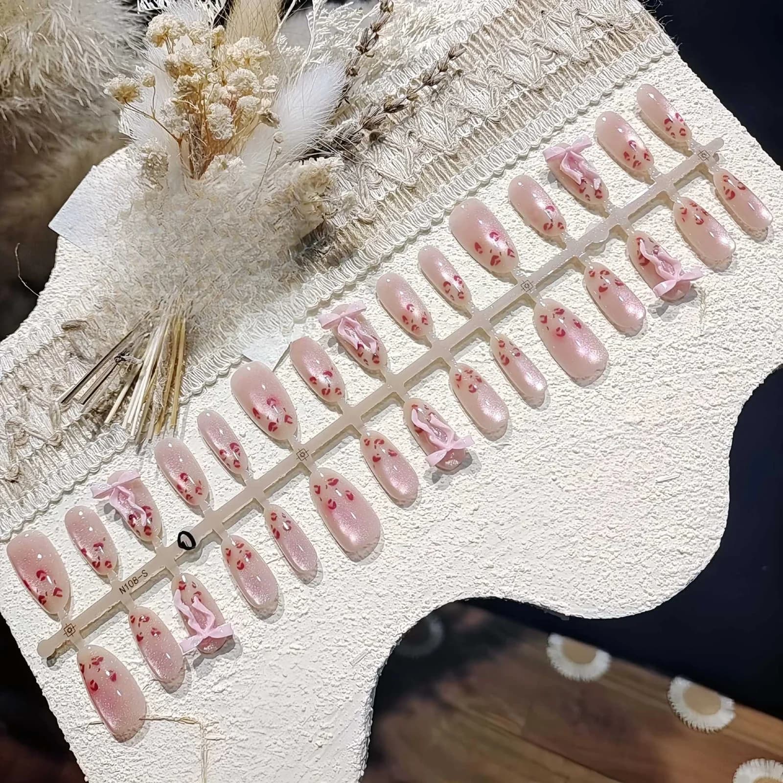 Ροζ Λεοπάρ Cat Eye Τεχνητά Νύχια Μεσαίου Μήκους Οβάλ Σχήματος