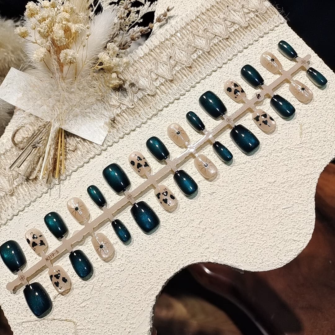 Σκούρα Πράσινα Τεχνητά Νύχια Cat Eye Κοντό Σχήμα Ballerina